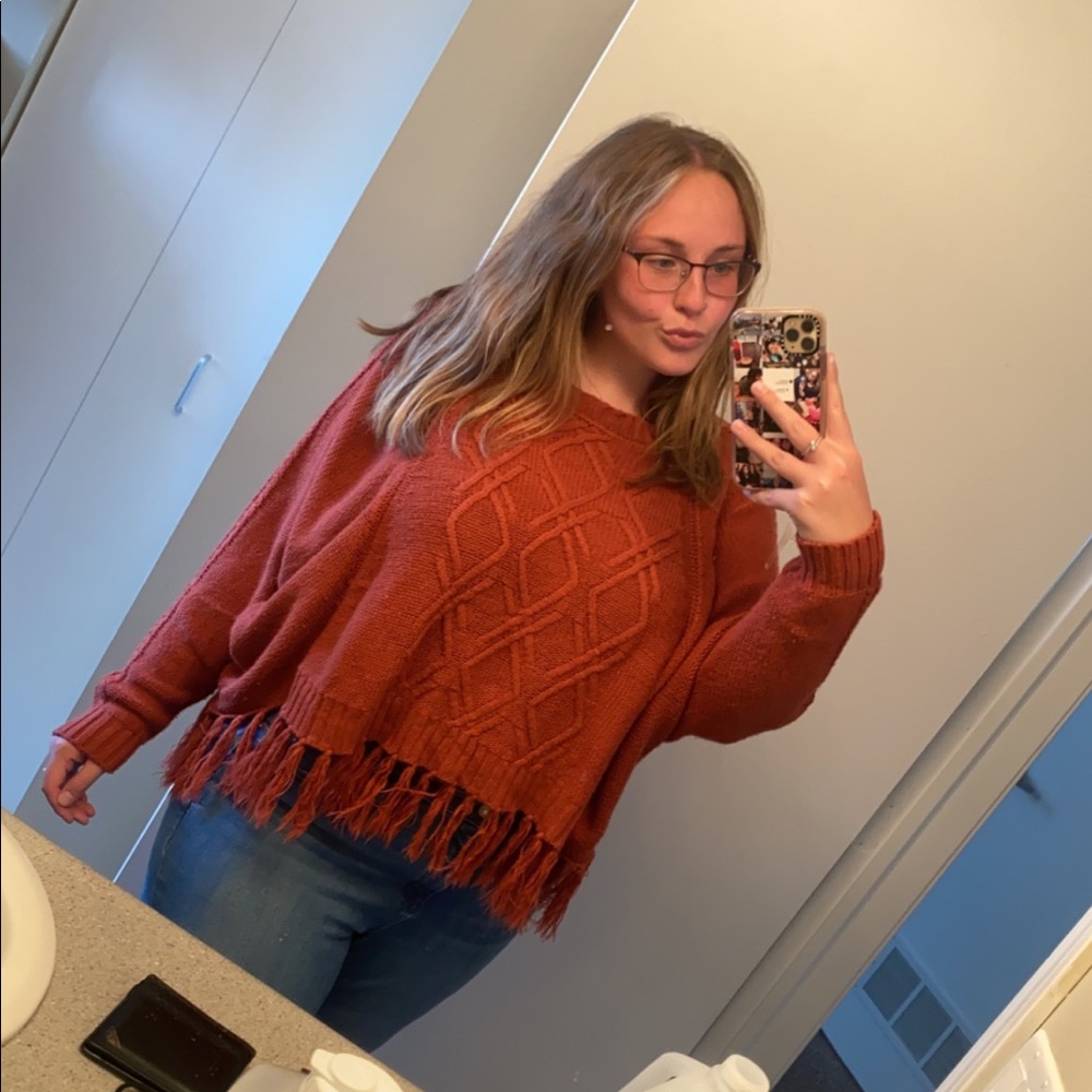 Meet your Posher, Ari